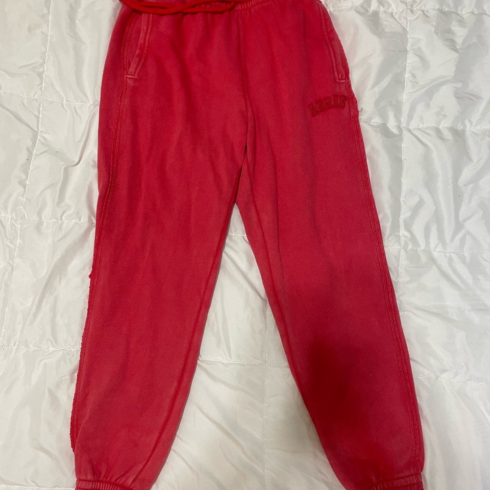 Aerie light red sweatpants S(short)
